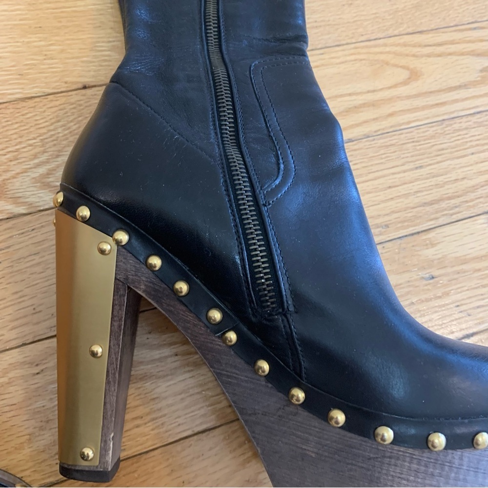 Miu Miu Black Heeled Boots with Chunky Heel and Studded‎ Detailing - Picture 4 of 9